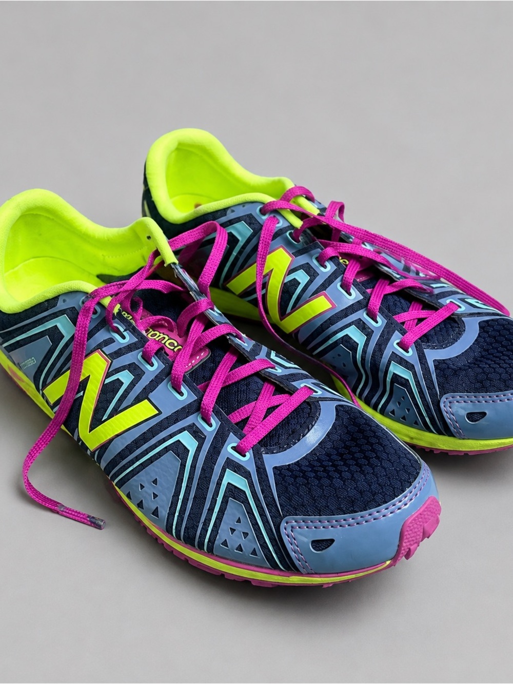 New Balance Women’s Neon Lime & Navy Crosscountry Running Sneakers